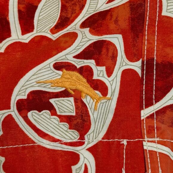 Tommy Bahama Men’s Medium Tropical Boardshorts Red Floral Size 32” Waist - Picture 8 of 10